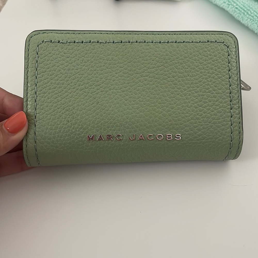 Marc Jacobs mint wallet